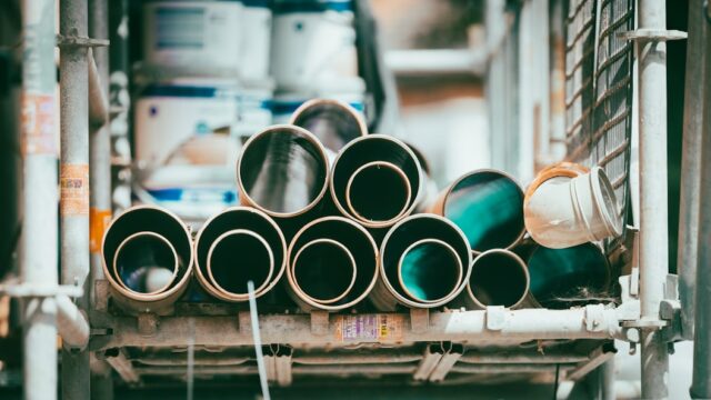 Tubos de PVC: soldável, roscável ou esgoto em cada ponto